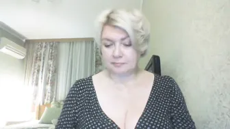 laramrs lady (10/29/2025)