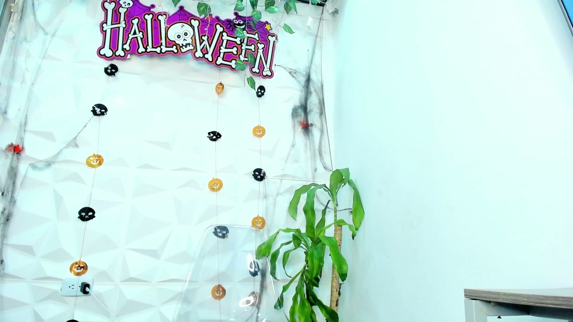 Mariemyller posing on webcam (10-30-2025)