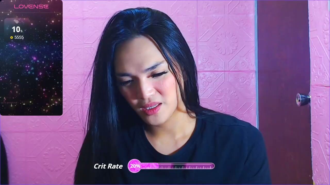 Hollywoodbitch cam sex chat (10/30/2025)