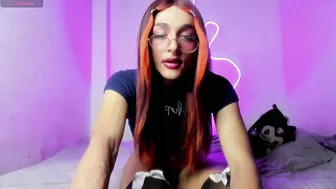 mika_velvet naked on cam (10-30-2025)