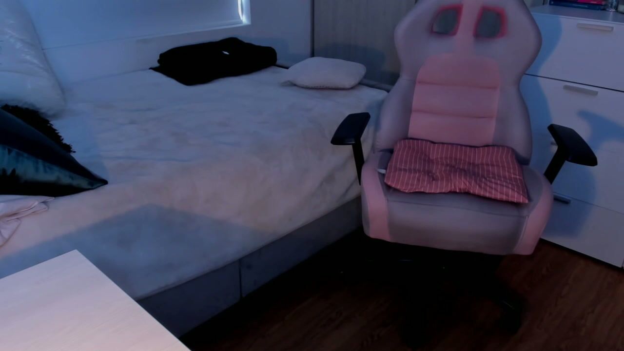 vicky_legal live cam video webcam show