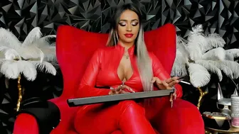 lexastonne dominatrix 05/13/2025
