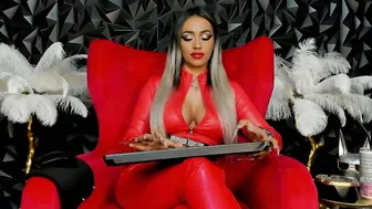 lexastonne dominatrix 05/13/2025