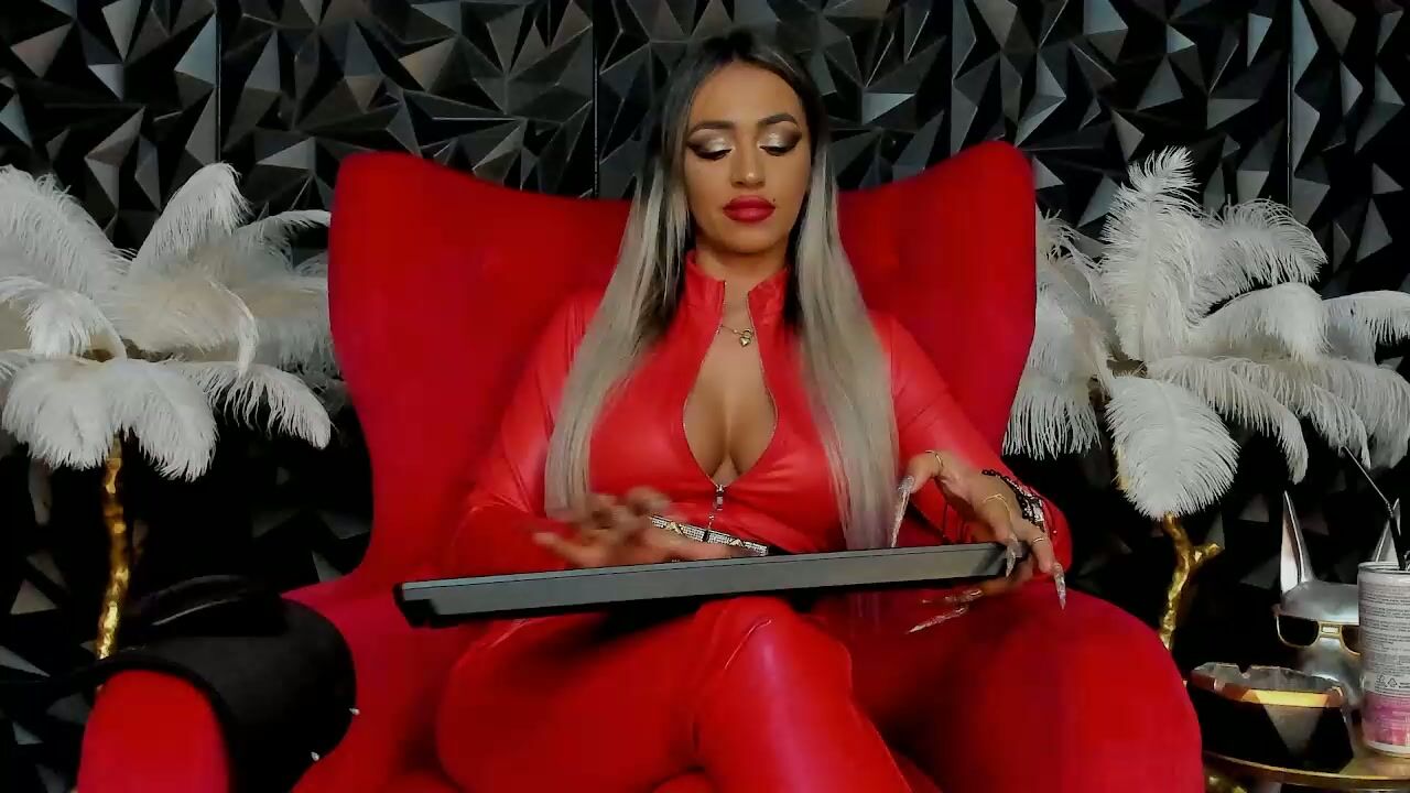 lexastonne dominatrix 05/13/2025