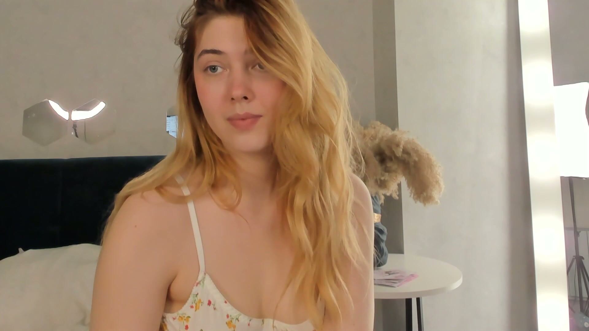 vanessa_walters hot amateur video 05/15/2025