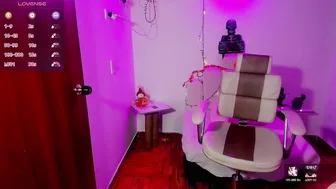 naughty_charlotte_8 show 30-Oct-2025