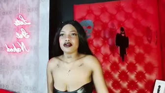 Crystalbrooke3x nude 10-30-2025