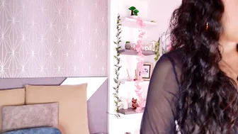 Celine_lee bigass webcam chat