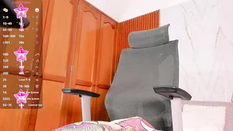 emily_roousee (10-31-2025) latina