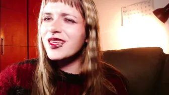 la_femme_fatale_ recorded nude video 302161