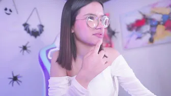 Aura_rouss (10/31/2025)