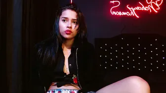 Noha_thomson porn chat 31-Oct-2025
