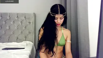 Minikunis amateur webcam video (10/31/2025)
