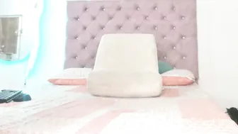 Laurenlaine99 interactivetoy - 31-Oct-2025