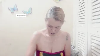 Barbiemature chat sex cam 10/31/2025