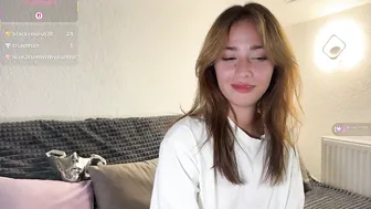 hannahinto nude on cam (10/31/2025)