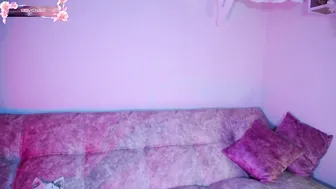 dark__nymph on live cam (10/31/2025)