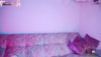 dark__nymph on live cam (10/31/2025)