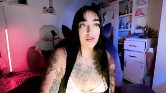 urcutedarling_ nude cam (10-31-2025)