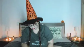 amiravyxen 01 November 2025