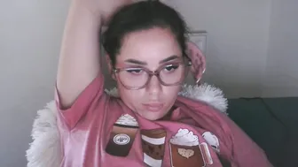 prettyjulliette webcam show (10/31/2025)