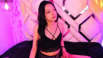 yanna_pink 02-Nov-2025 hot cam video