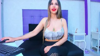 Victoria_jhones cam sex porn 02-Nov-2025