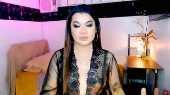 bigtraditionalts hugecock cam sex chat