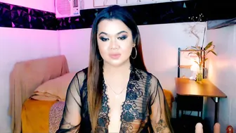 bigtraditionalts hugecock cam sex chat