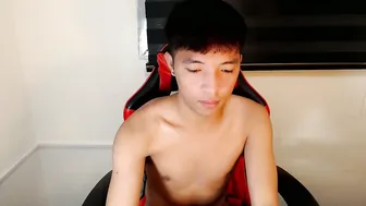 Urhotethanxx asian 11/02/2025