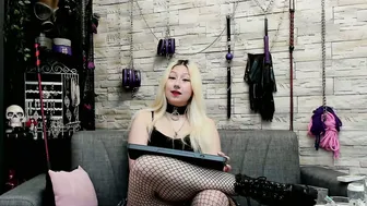 Kaziaswart findom nude cam video