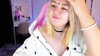 hornycakee 03-Nov-2025 private
