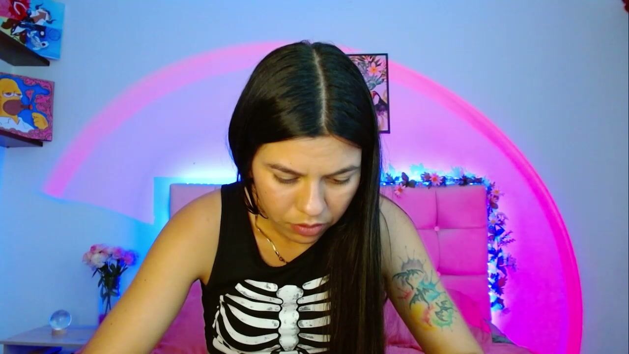 Layla_roma (05-16-2025)