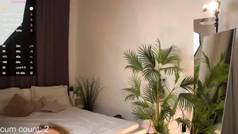 charming_flower nude cam (05/17/2025)