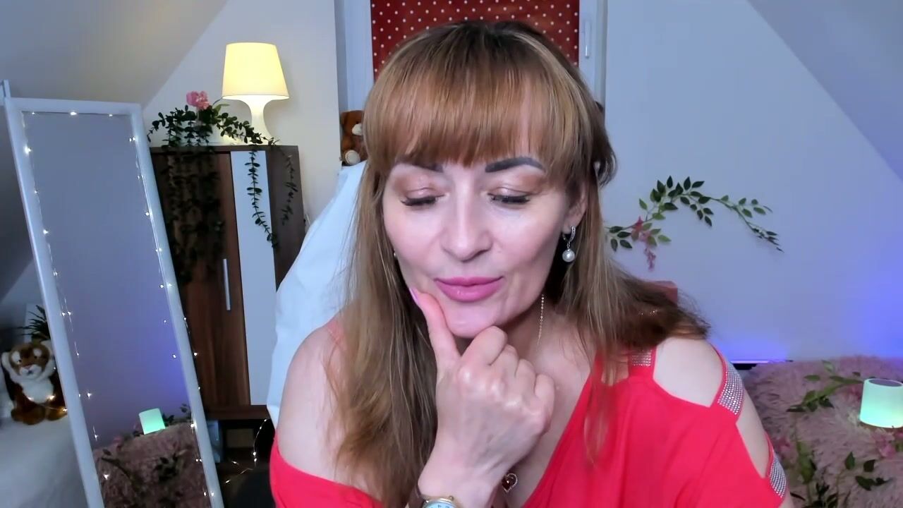 Naughtymilane chat xxx 17-May-25