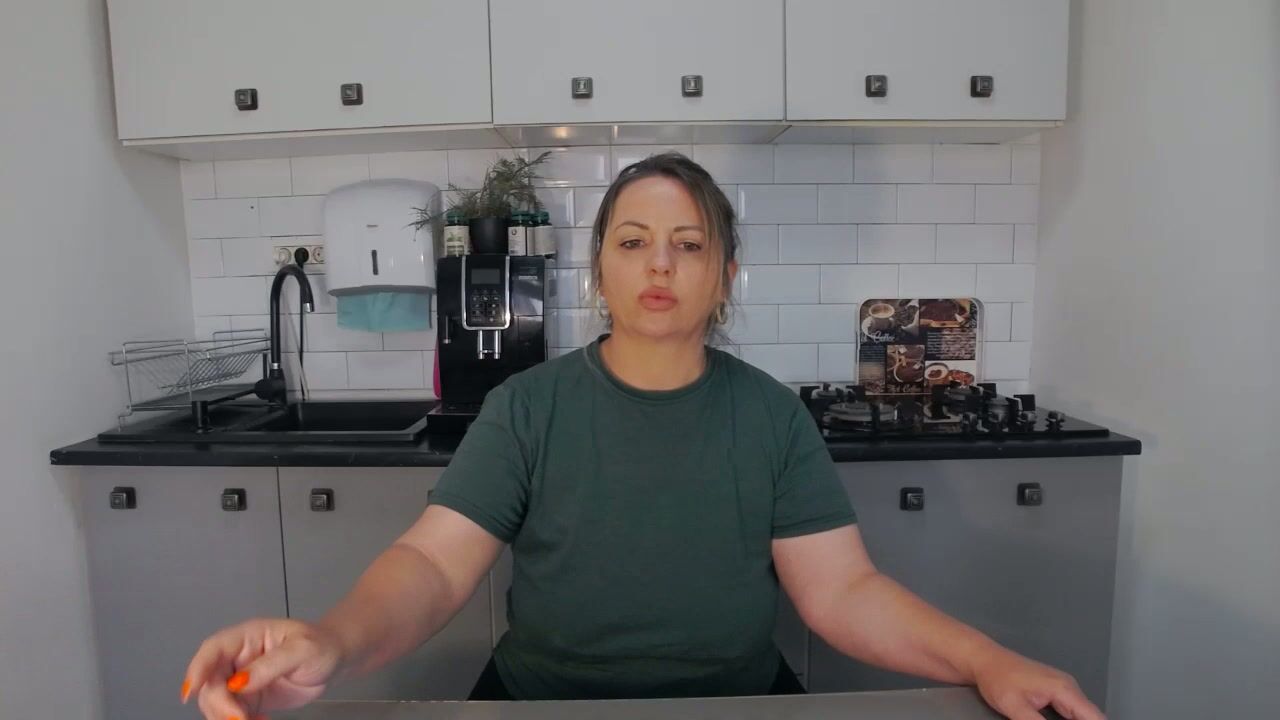 mojjo_erika sex chat cam (05/14/2025)