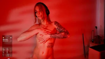 ask_alexa recorded nude video 310033