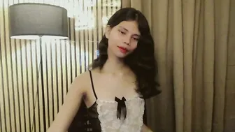 yourfavoratevivian recorded nude video 310095