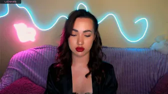 Mia_cutie77 19 03-Nov-2025