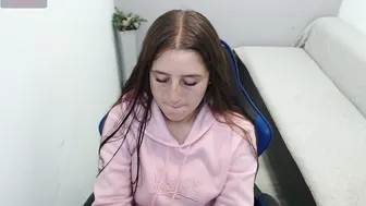 Mia_diaz1 04-Nov-25
