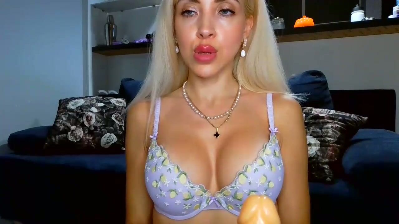 ladyyuliia (11-04-2025)
