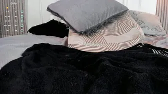 mily__18 on cam 11/04/2025