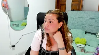 julieta_star69 porn cam (11-05-2025)