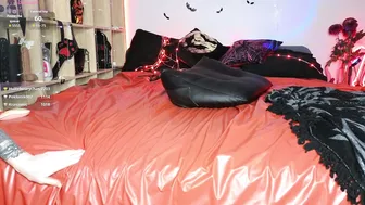 devil_s_bride chat sex 05 November 2025