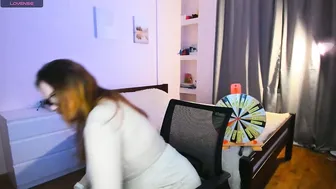 toxic_lina (11/04/2025) bigboobs