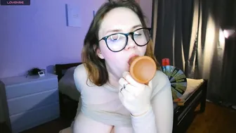 toxic_lina (11/04/2025) bigboobs