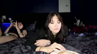 ravyn_nyx party cam porn videos