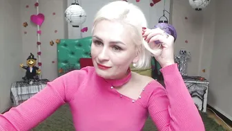 oliviahorst blonde - 11-05-2025
