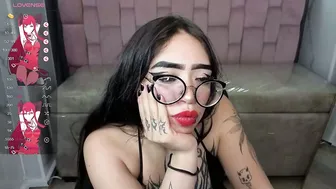 anni_acker_b video cam 11-05-2025
