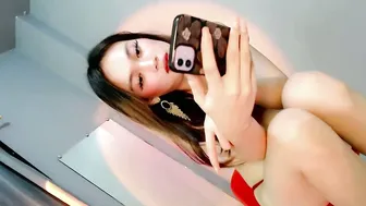 sultrybadbabe (11/05/2025)